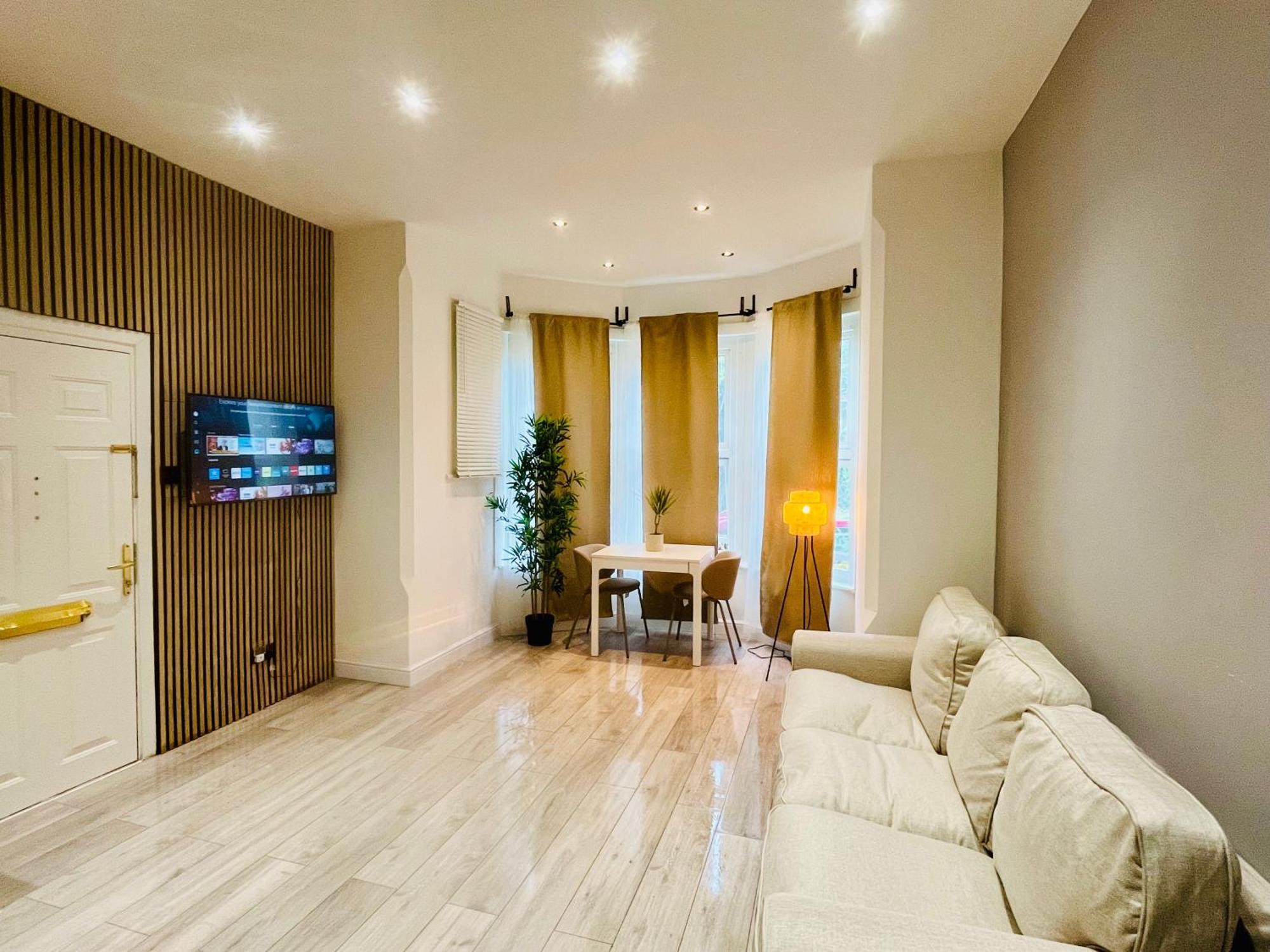 Modern Flat With Garden- 10Min Uber To Harry Potter Studios Watford  Bagian luar foto