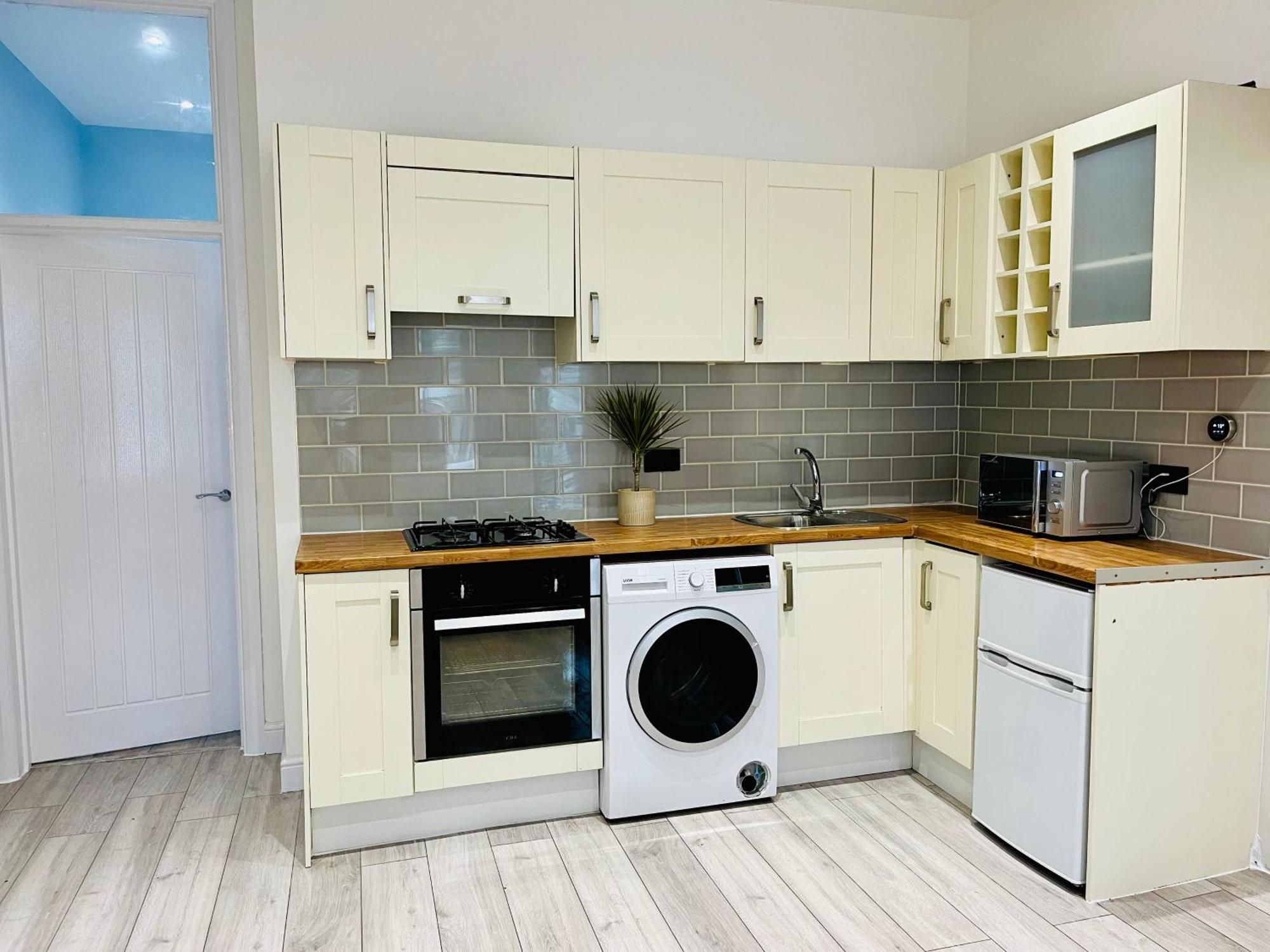 Modern Flat With Garden- 10Min Uber To Harry Potter Studios Watford  Bagian luar foto